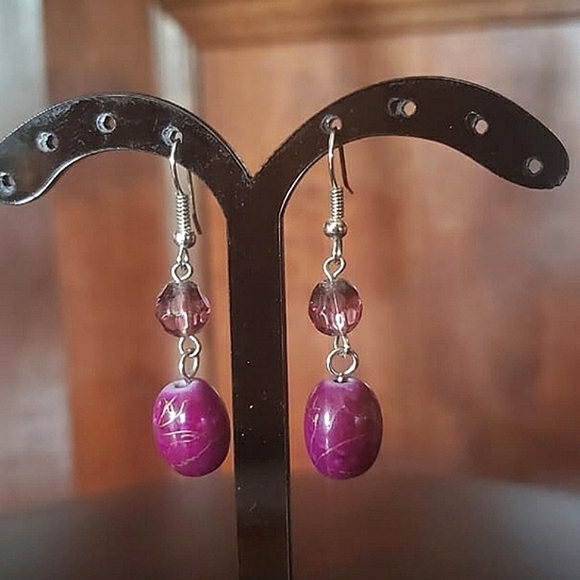 Purple and pink drop earrings in pink gemstone. 🌴 - Picture 2 of 6